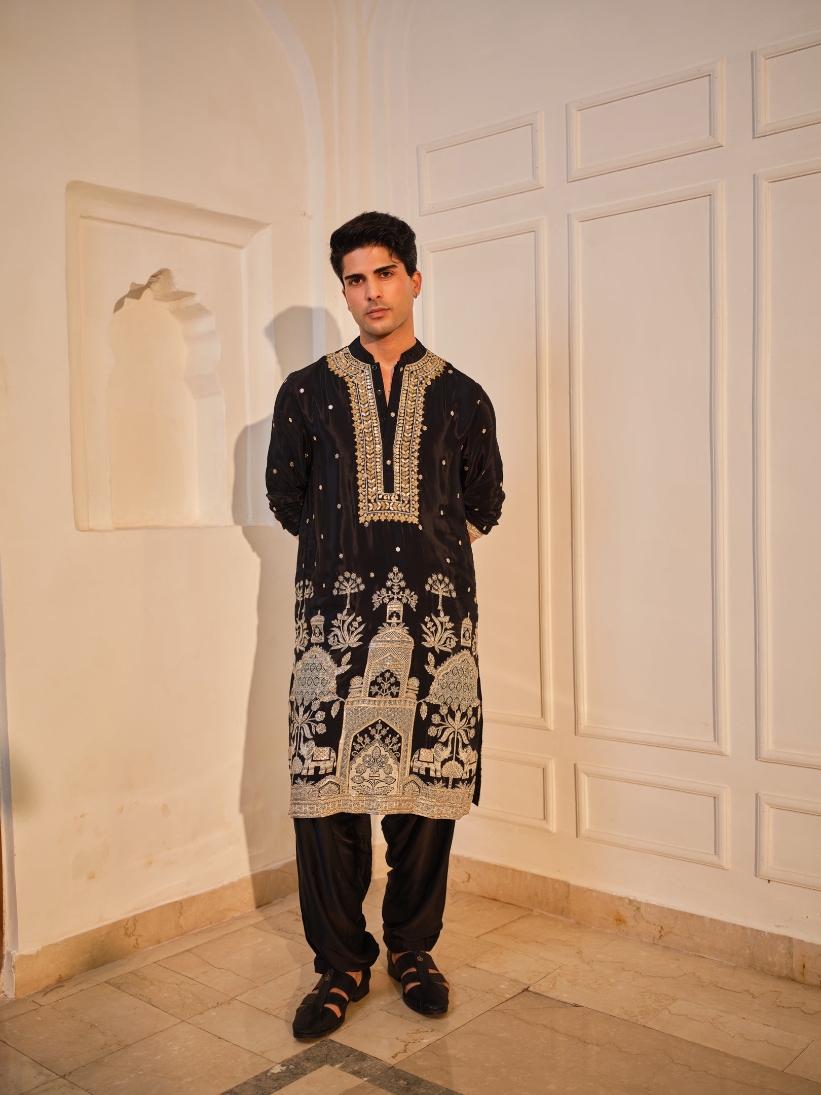 Darbar Grandeur Kurta Set