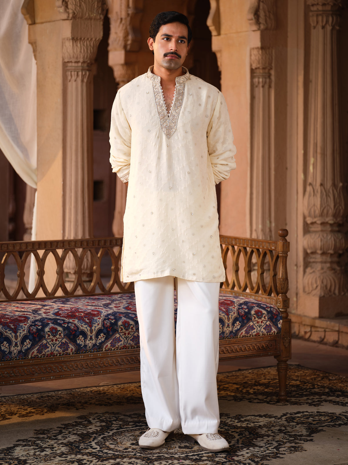 Mandana Kurta Set