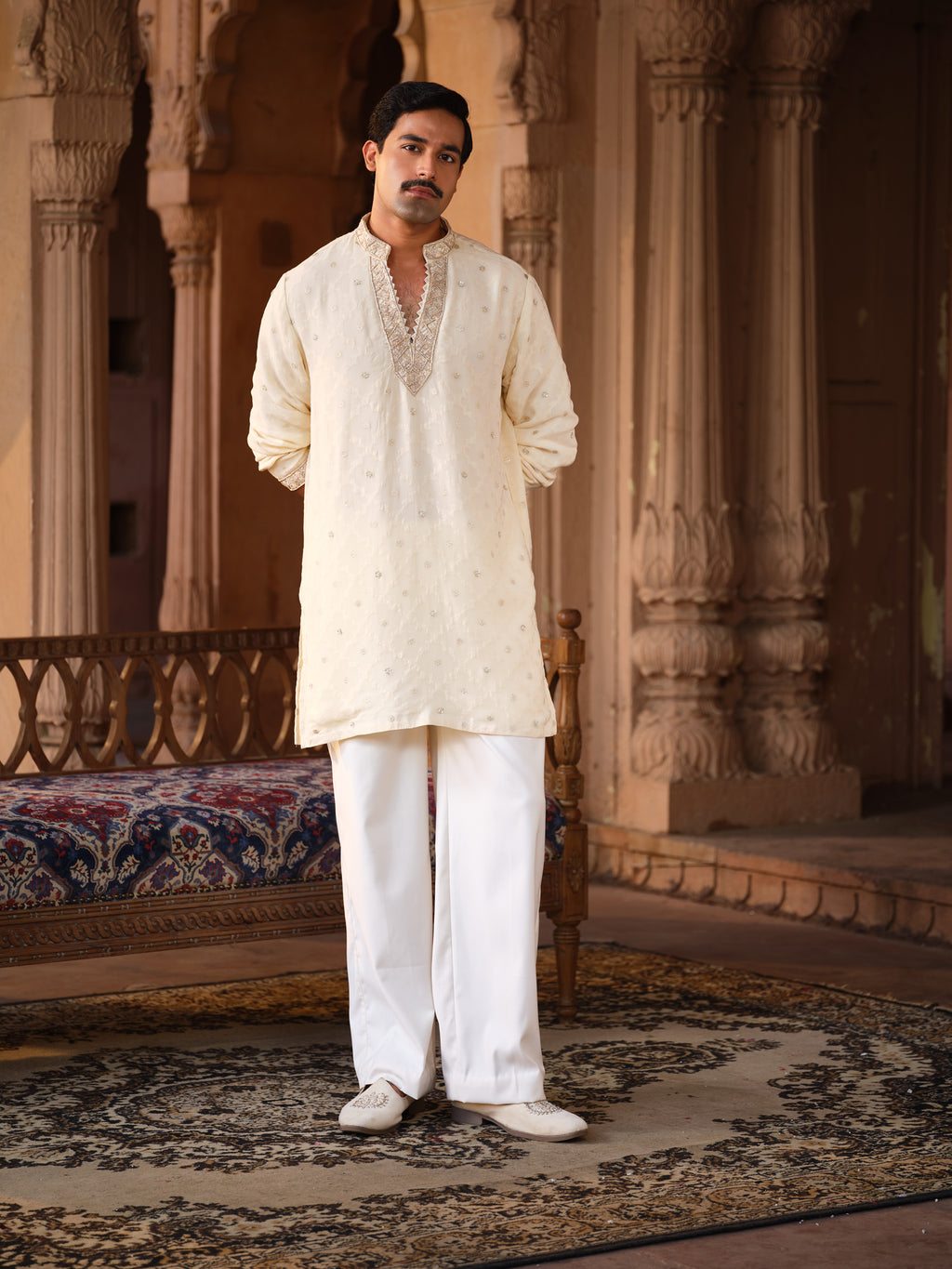 Mandana Kurta Set
