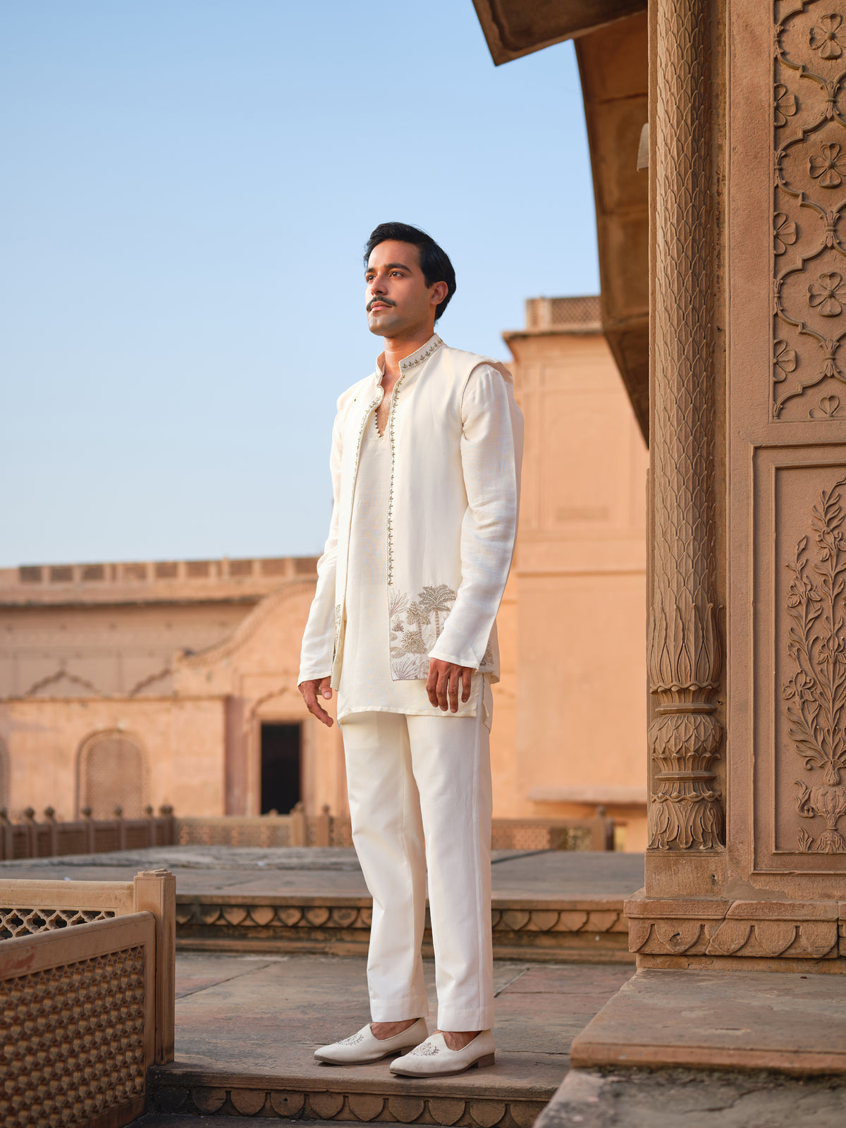 Gajner Kurta Jacket Set