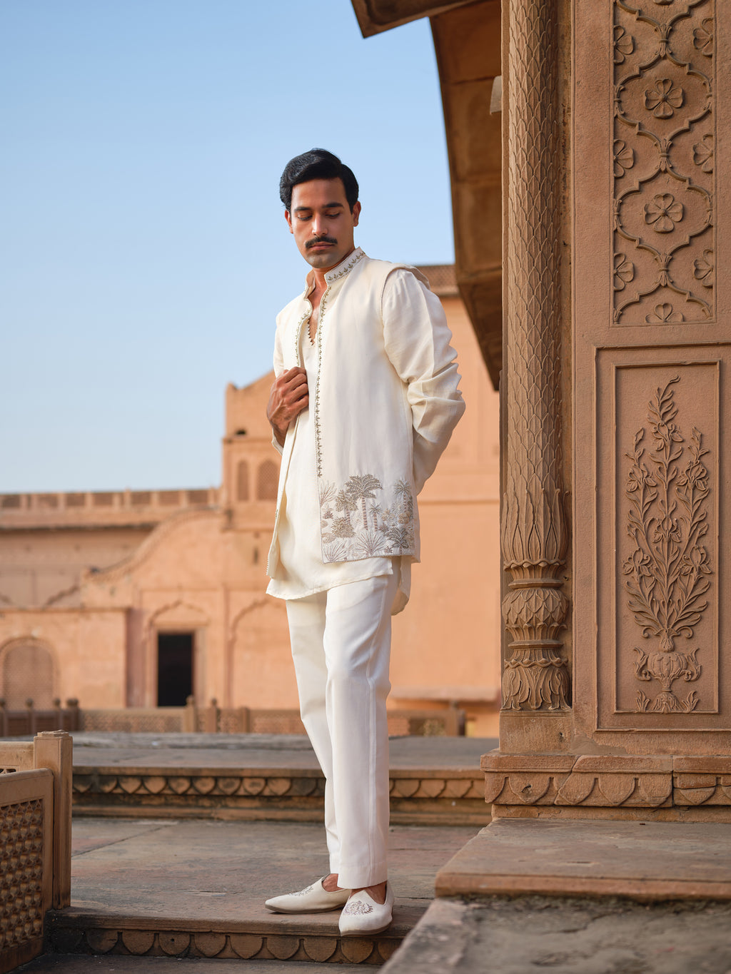 Gajner Kurta Jacket Set